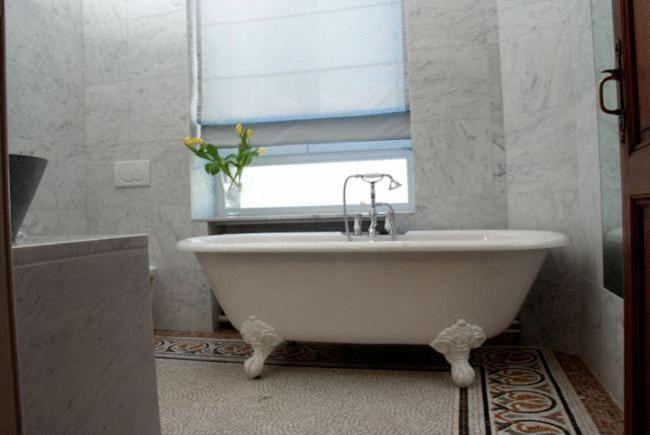 New-Castle Hotel Spa Room photo